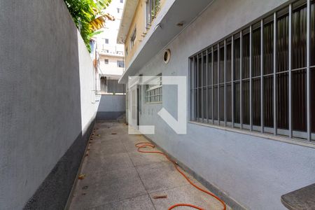 Casa à venda com 300m², 4 quartos e 2 vagasQuintal Lateral