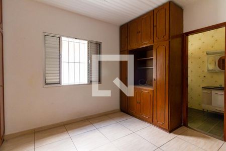 Casa à venda com 300m², 4 quartos e 2 vagasQuarto 3 Suíte
