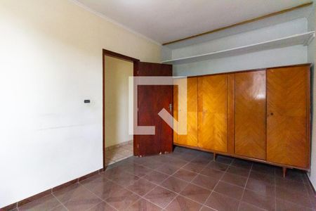 Casa à venda com 300m², 4 quartos e 2 vagasQuarto da edícula