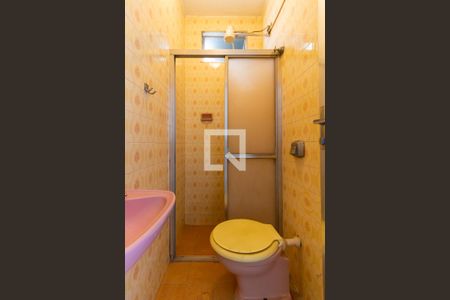 Casa à venda com 300m², 4 quartos e 2 vagasBanheiro de serviço