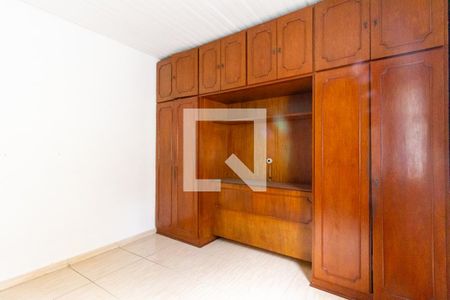 Casa à venda com 300m², 4 quartos e 2 vagasQuarto 3 Suíte