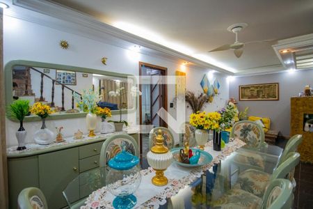 Casa à venda com 3 quartos, 256m² em Nova Petrópolis, São Bernardo do Campo