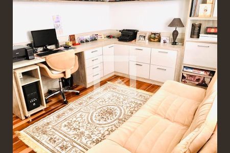 Casa à venda com 300m², 3 quartos e 3 vagas