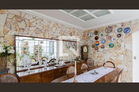 Casa à venda com 300m², 3 quartos e 3 vagas