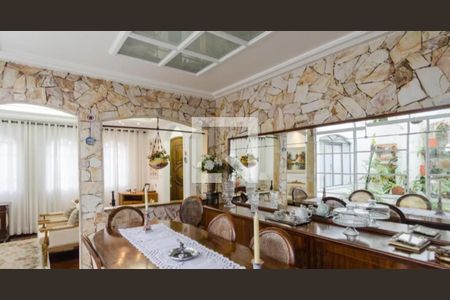 Casa à venda com 300m², 3 quartos e 3 vagas