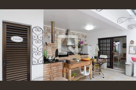 Casa à venda com 300m², 3 quartos e 3 vagas