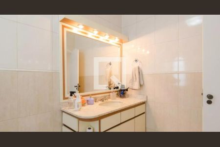 Casa à venda com 300m², 3 quartos e 3 vagas