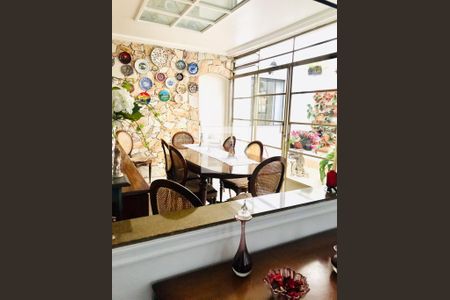 Casa à venda com 300m², 3 quartos e 3 vagas