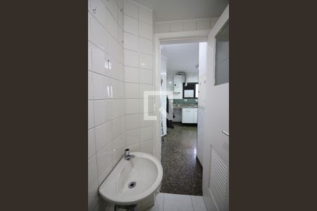 Apartamento à venda com 188m², 4 quartos e 3 vagasBanheiro de serviço