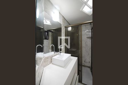 Apartamento à venda com 188m², 4 quartos e 3 vagasBanheiro  do Quarto 1