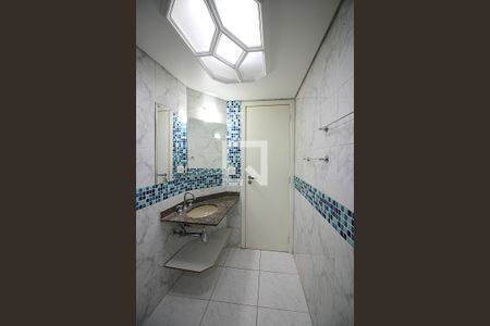 Apartamento à venda com 188m², 4 quartos e 3 vagasBanheiro Social