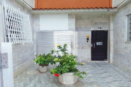 Apartamento para alugar com 65m², 2 quartos e sem vaga Apartamento para alugar com 65m², 2 quartos e sem vagaHall de entrada