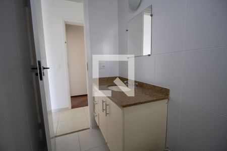 Apartamento à venda com 113m², 3 quartos e 2 vagasBanheiro da Suíte