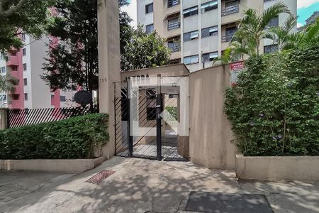 Apartamento para alugar com 50m², 2 quartos e 1 vaga Apartamento para alugar com 50m², 2 quartos e 1 vagaFachada