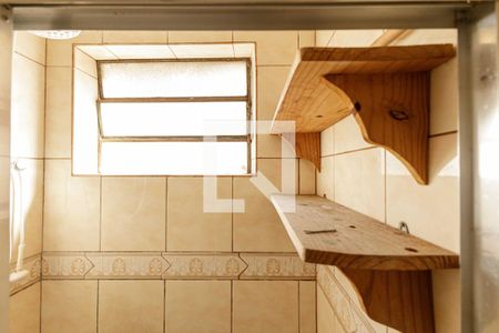 Banheiro da Suíte de apartamento para alugar com 1 quarto, 28m² em Rubem Berta, Porto Alegre