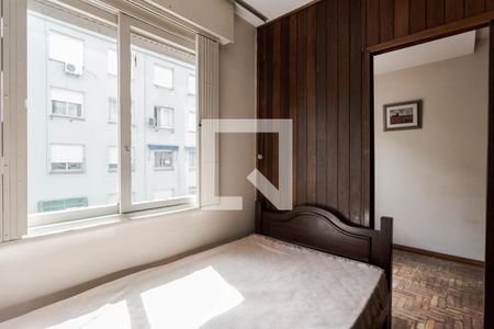 Quarto de apartamento para alugar com 1 quarto, 28m² em Rubem Berta, Porto Alegre