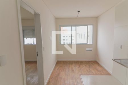 Sala / Cozinha de apartamento para alugar com 1 quarto, 25m² em Vila Butantã, São Paulo