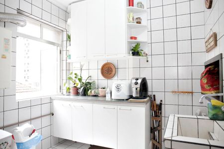 Apartamento à venda com 148m², 3 quartos e 1 vagaÁrea de Serviço