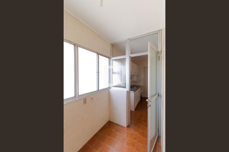 Apartamento à venda com 103m², 3 quartos e 1 vagaÁrea de Serviço