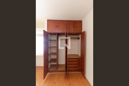 Apartamento à venda com 103m², 3 quartos e 1 vagaQuarto 01 - Armário