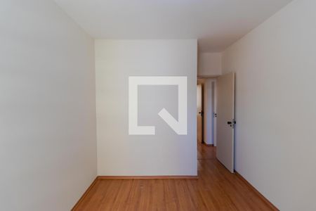 Apartamento à venda com 103m², 3 quartos e 1 vagaQuarto 02