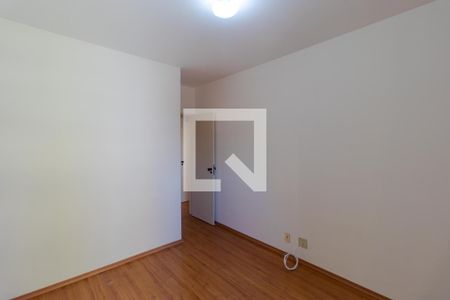 Apartamento à venda com 103m², 3 quartos e 1 vagaQuarto 02