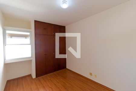 Apartamento à venda com 103m², 3 quartos e 1 vagaQuarto 01