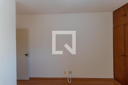 Apartamento à venda com 103m², 3 quartos e 1 vagaQuarto 02