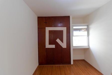 Apartamento à venda com 103m², 3 quartos e 1 vagaQuarto 02