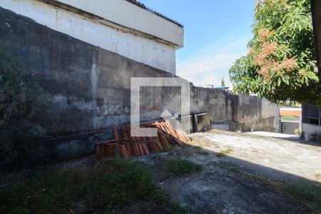 Quintal de casa à venda com 4 quartos, 102m² em Água Branca, Contagem