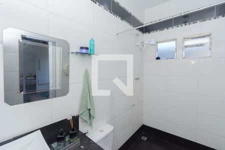 Banheiro da Suíte de casa à venda com 4 quartos, 102m² em Água Branca, Contagem