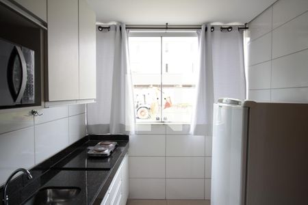 Cozinha e Área de Serviço de apartamento para alugar com 1 quarto, 32m² em Paquetá, Belo Horizonte