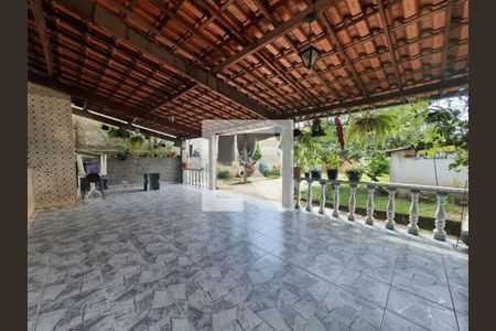 Casa à venda com 3 quartos, 194m² em Goiânia, Belo Horizonte
