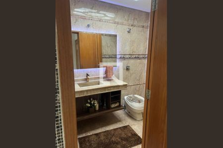 Casa à venda com 3 quartos, 380m² em Parque das Nações, Santo André