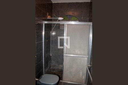 Casa à venda com 326m², 2 quartos e 2 vagasBanheiro