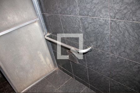 Casa à venda com 326m², 2 quartos e 2 vagasBanheiro