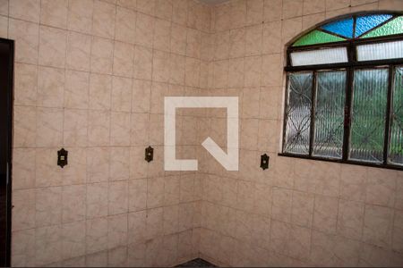 Casa à venda com 326m², 2 quartos e 2 vagasDespensa