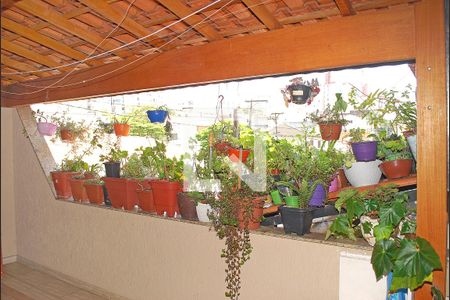 Casa à venda com 100m², 3 quartos e 3 vagas Casa à venda com 100m², 3 quartos e 3 vagasVaranda