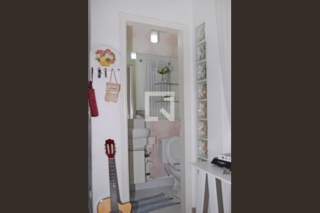 Casa à venda com 100m², 3 quartos e 3 vagas Casa à venda com 100m², 3 quartos e 3 vagasLavabo