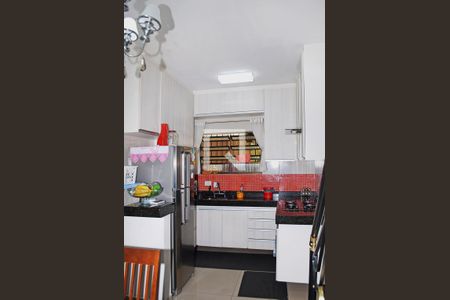 Casa à venda com 100m², 3 quartos e 3 vagas Casa à venda com 100m², 3 quartos e 3 vagasCozinha