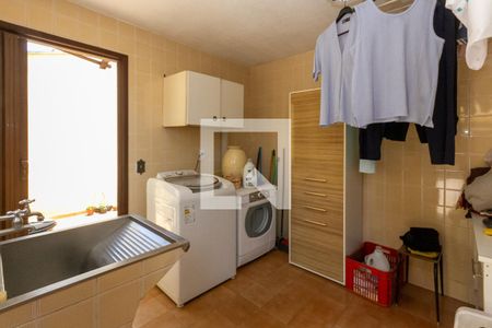 Casa à venda com 440m², 5 quartos e 8 vagasÁrea de Serviço