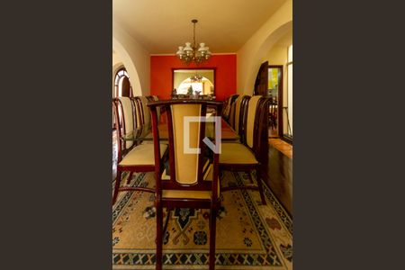 Casa à venda com 440m², 5 quartos e 8 vagasSala de Jantar