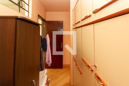 Casa à venda com 440m², 5 quartos e 8 vagasCloset Suite 04