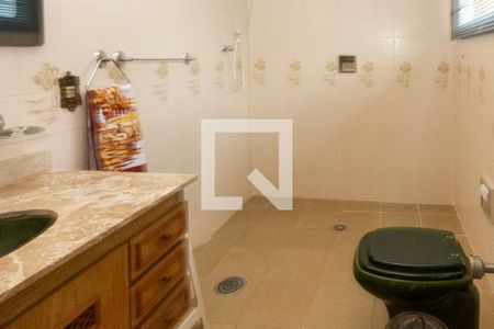 Casa à venda com 440m², 5 quartos e 8 vagasBanheiro Da Suite