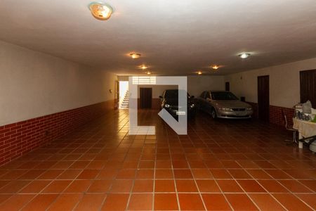 Casa à venda com 440m², 5 quartos e 8 vagasGaragem
