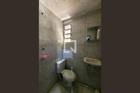 Banheiro de casa para alugar com 1 quarto, 40m² em Parque Bristol, São Paulo