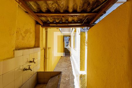 Área de Serviço de casa para alugar com 1 quarto, 65m² em Vila Santo Estefano, São Paulo