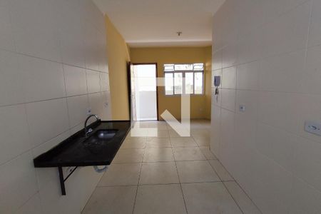 Apartamento para alugar com 42m², 2 quartos e sem vaga Apartamento para alugar com 42m², 2 quartos e sem vagaCozinha e Área de Serviço