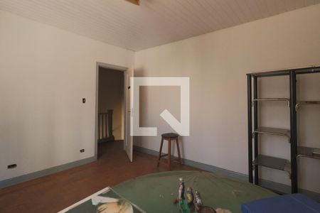 Casa à venda com 480m², 6 quartos e 8 vagasQuarto 2 edícula