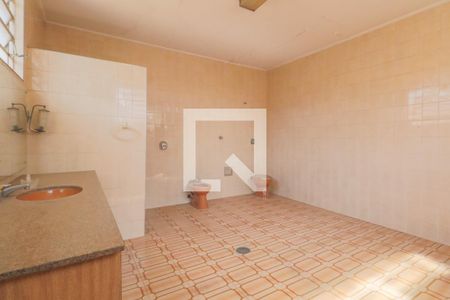 Casa à venda com 480m², 6 quartos e 8 vagasBanheiro Suíte